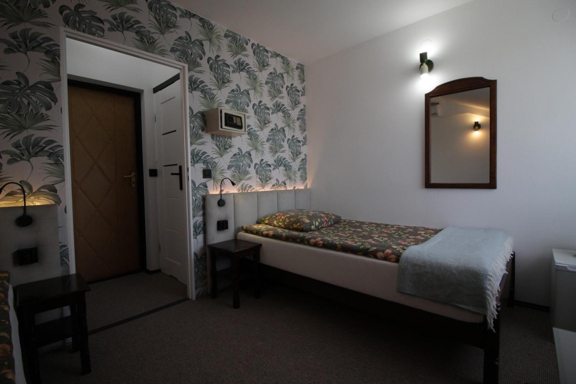 Motel Na Zbojeckiej Skawa Exterior foto